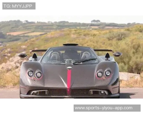 世界足球巨星的豪车榜单揭秘他们最爱的顶级座驾和奢华选择