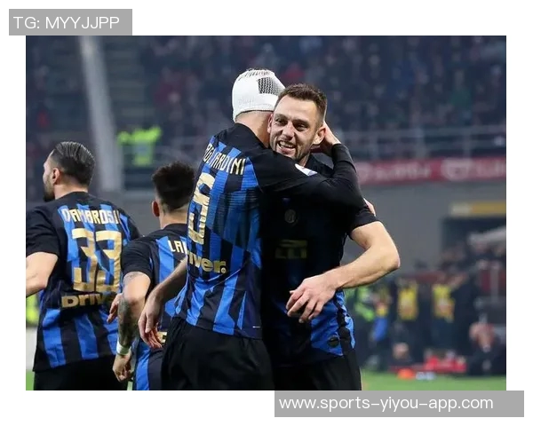 建设银行AC米兰足球卡球星版限量发售助力球迷梦想成真