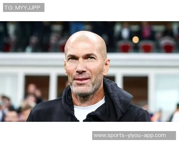 一分钟了解一位足球明星 走近世界顶级球员的背后故事与荣耀